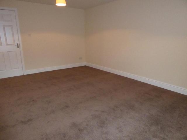  Image of 2 bedroom Flat to rent in Paisley Road West Govan Glasgow G51 at Kinning Park Glasgow Glasgow, G51 1JQ