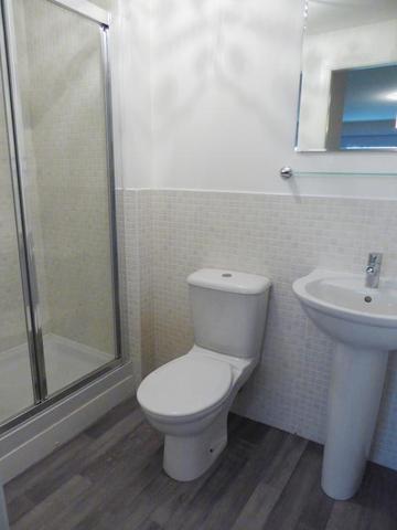 Image of 2 bedroom Flat to rent in Paisley Road West Govan Glasgow G51 at Kinning Park Glasgow Glasgow, G51 1JQ