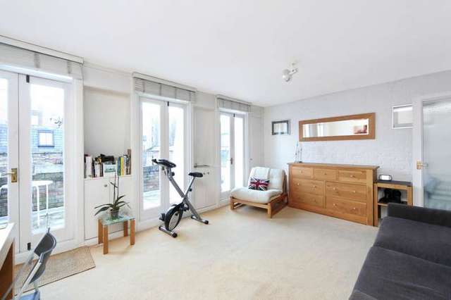  Image of Studio flat to rent in Palace Court London W2 at Palace Court  London, W2 4LP