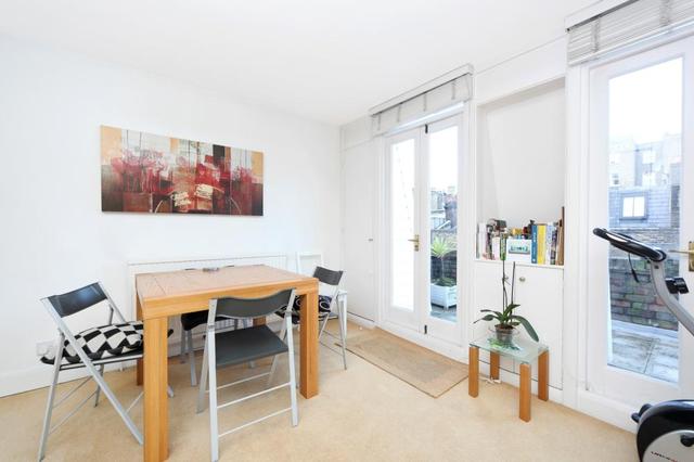  Image of Studio flat to rent in Palace Court London W2 at Palace Court  London, W2 4LP