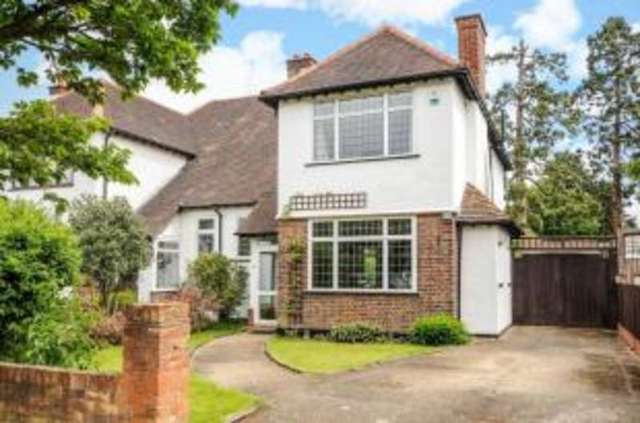  Image of 3 bedroom Semi-Detached house for sale in Park Avenue West Wickham BR4 at West Wickham  West Wickham, BR4 9JU