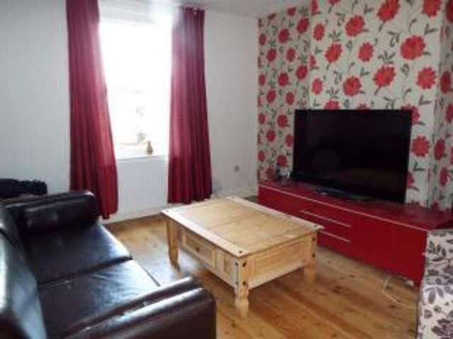  Image of 3 bedroom Semi-Detached house for sale in Park Road Caterham CR3 at Caterham Surrey Caterham, CR3 5TD