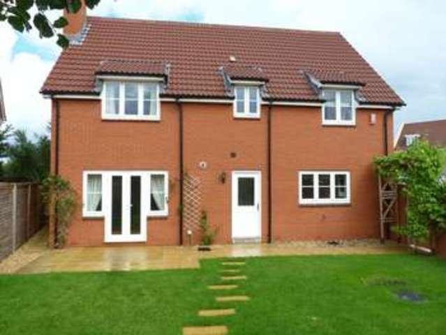  Image of 4 bedroom Detached house for sale in Pear Tree Way Wellington TA21 at Pear Tree Way  Wellington, TA21 9AB