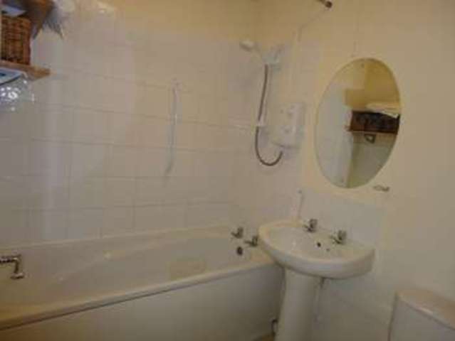  Image of 1 bedroom Flat for sale in Perryfields Close Redditch B98 at Perryfields Close  Redditch, B98 7YP