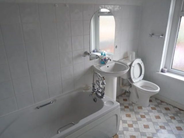  Image of 2 bedroom Terraced house to rent in Philip Sidney Road Sparkhill Birmingham B11 at PHILIP SIDNEY ROAD  BIRMINGHAM, B11 4HS