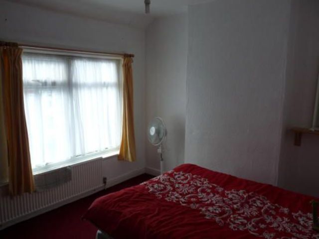 Image of 2 bedroom Terraced house to rent in Philip Sidney Road Sparkhill Birmingham B11 at PHILIP SIDNEY ROAD  BIRMINGHAM, B11 4HS