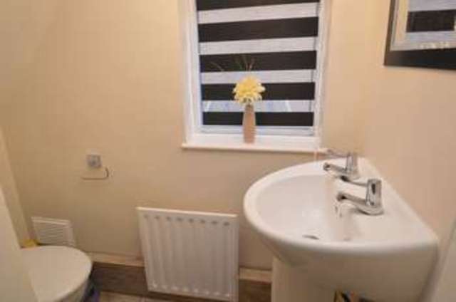  Image of 3 bedroom Detached house for sale in Piccadilly Bulwell Nottingham NG6 at Piccadilly  Highbury Vale, NG6 9FL