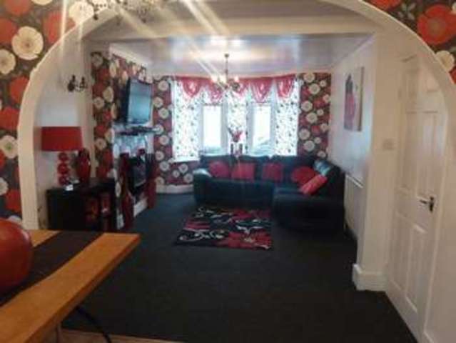  Image of 3 bedroom Detached house for sale in Piccadilly Bulwell Nottingham NG6 at Piccadilly  Highbury Vale, NG6 9FL