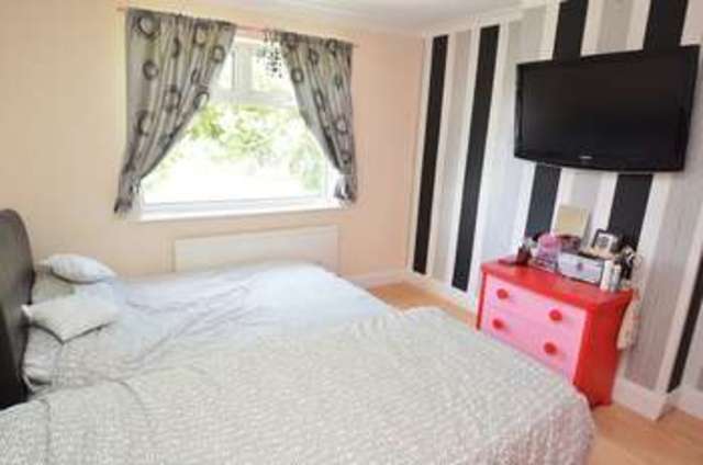  Image of 3 bedroom Detached house for sale in Piccadilly Bulwell Nottingham NG6 at Piccadilly  Highbury Vale, NG6 9FL