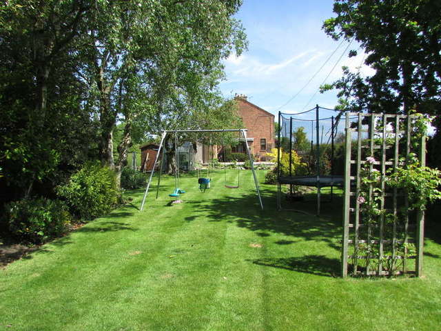  Image of 3 bedroom Semi-Detached house for sale in Pickmere Lane Pickmere Knutsford WA16 at Pickmere Knutsford Cheshire, WA16 0JU