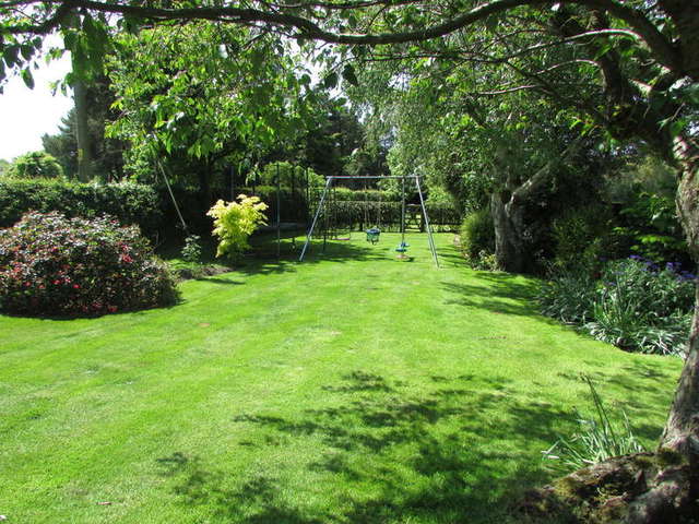  Image of 3 bedroom Semi-Detached house for sale in Pickmere Lane Pickmere Knutsford WA16 at Pickmere Knutsford Cheshire, WA16 0JU