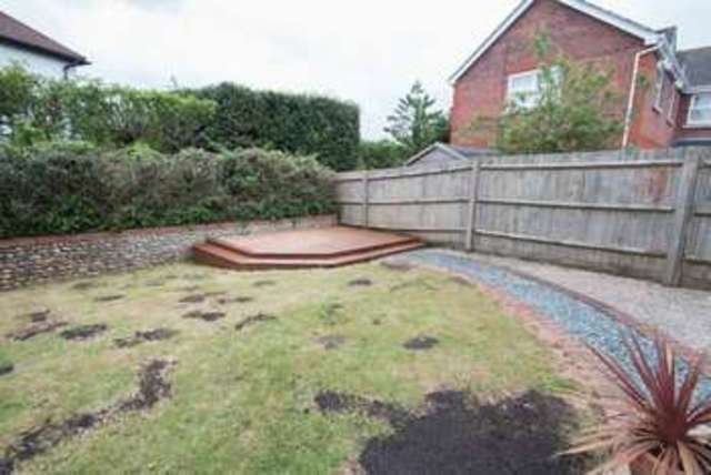 Image of 4 bedroom Detached house for sale in Pipers Mead Birdham Chichester PO20 at Pipers Mead Birdham Chichester, PO20 7BJ