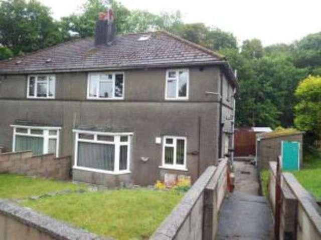  Image of 1 bedroom Flat for sale in Rochford Crescent Plymouth PL5 at Plymouth Devon Tamerton Foliot, PL5 2QA