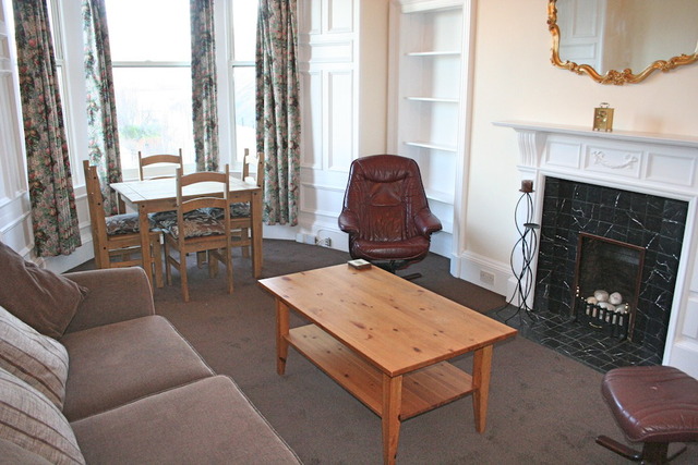  Image of 3 bedroom Flat to rent in Polwarth Place Edinburgh EH11 at Polwarth Edinburgh Edinburgh, EH11 1LG