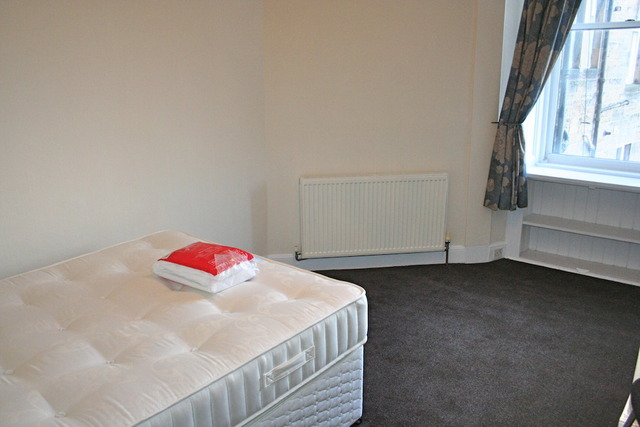  Image of 3 bedroom Flat to rent in Polwarth Place Edinburgh EH11 at Polwarth Edinburgh Edinburgh, EH11 1LG
