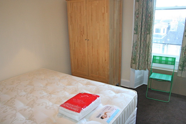  Image of 3 bedroom Flat to rent in Polwarth Place Edinburgh EH11 at Polwarth Edinburgh Edinburgh, EH11 1LG