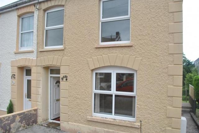  Image of 3 bedroom Detached house to rent in Heol Y Banc Bancffosfelen Llanelli SA15 at Heol Y Banc  Pontyberem, SA15 5DL