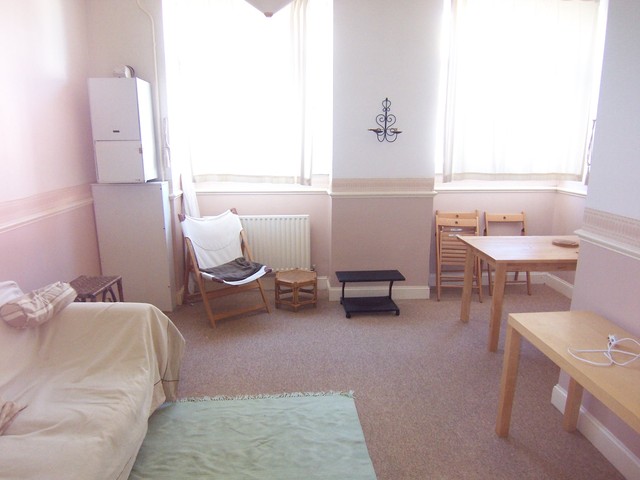  Image of 1 bedroom Apartment to rent in Upper Norwich Road Westbourne Bournemouth BH2 at 4 Upper Norwich Road  Bournemouth, BH2 5RA