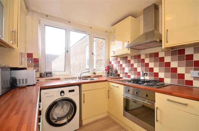  Image of 1 bedroom Maisonette for sale in Maryland Walk Popham Street London N1 at Islington London Islington, N1 8QZ