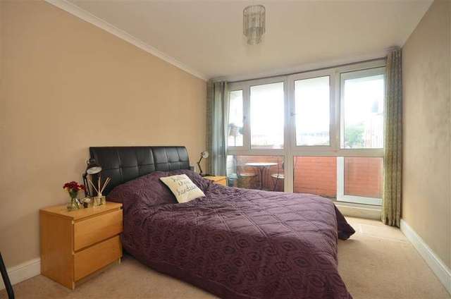 Image of 1 bedroom Maisonette for sale in Maryland Walk Popham Street London N1 at Islington London Islington, N1 8QZ
