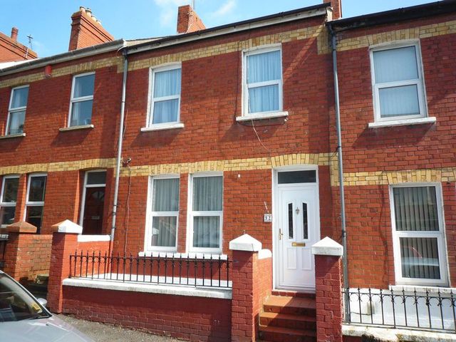  Image of 3 bedroom Terraced house for sale in Porthkerry Road Barry CF62 at Porthkerry Road  Barry, CF62 7ER
