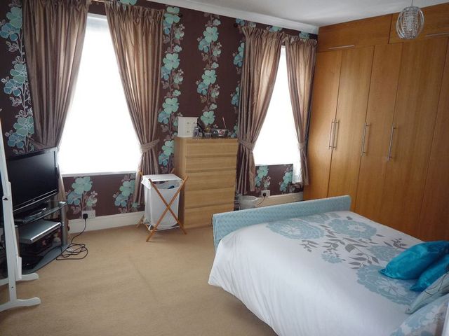  Image of 3 bedroom Terraced house for sale in Porthkerry Road Barry CF62 at Porthkerry Road  Barry, CF62 7ER