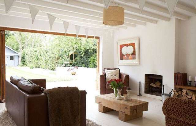  Image of 3 bedroom Semi-Detached house for sale in Potter Row Great Missenden HP16 at POTTER ROW, HP16 9LT