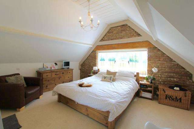  Image of 3 bedroom Semi-Detached house for sale in Potter Row Great Missenden HP16 at POTTER ROW, HP16 9LT