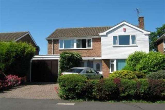  Image of 4 bedroom Detached house to rent in Prestwood Drive Nottingham NG8 at Nottingham, NG8 3LY