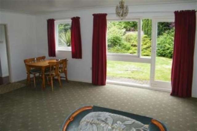  Image of 4 bedroom Detached house to rent in Prestwood Drive Nottingham NG8 at Nottingham, NG8 3LY