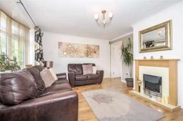  Image of 3 bedroom Semi-Detached house for sale in Primrose Walk Bracknell RG12 at Bracknell Easthampstead, RG12 9PP