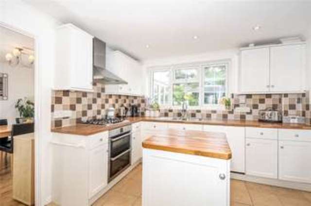  Image of 3 bedroom Semi-Detached house for sale in Primrose Walk Bracknell RG12 at Bracknell Easthampstead, RG12 9PP