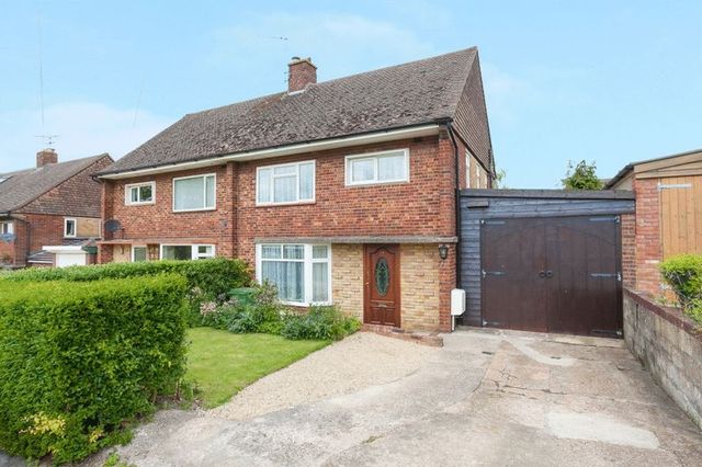  Image of 3 bedroom Semi-Detached house for sale in New Road Princes Risborough HP27 at New Road  Princes Risborough, HP27 0JE