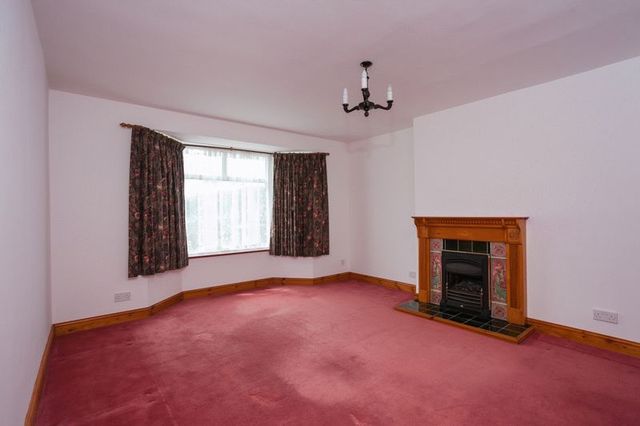  Image of 3 bedroom Semi-Detached house for sale in New Road Princes Risborough HP27 at New Road  Princes Risborough, HP27 0JE