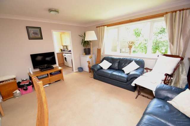  Image of 2 bedroom Maisonette for sale in Pynchbek Thorley Bishop
