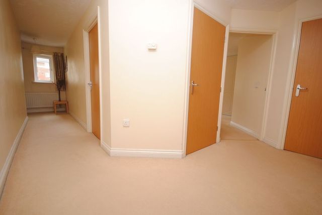  Image of 2 bedroom Flat for sale in Quayside Road Southampton SO18 at Quayside Road  Southampton, SO18 1EP
