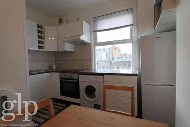  Image of Apartment to rent in Queensborough Terrace London W2 at Queensborough Terrace Bayswater London, W2 3TB