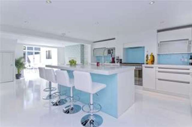  Image of 4 bedroom Detached house for sale in Queensbridge Road London E8 at Hackney London Dalston, E8 3NB