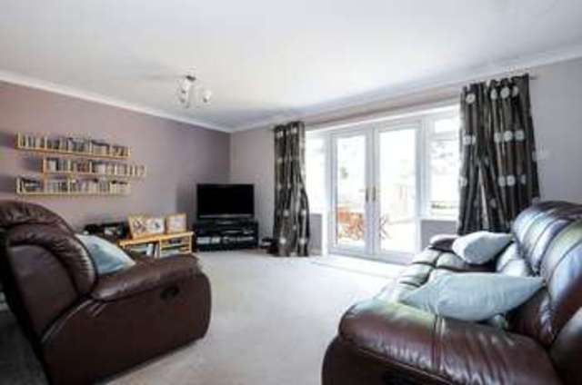  Image of 3 bedroom Semi-Detached house for sale in Queensway Didcot OX11 at Queensway  Didcot, OX11 8LY