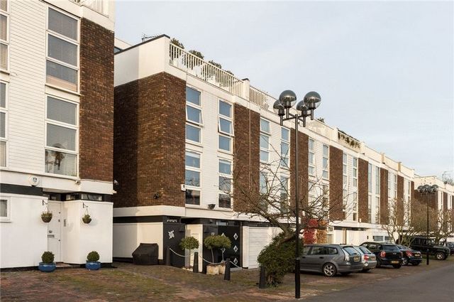  Image of 3 bedroom Detached house for sale in Quickswood London NW3 at Quickswood Primrose Hill Camden, NW3 3SA