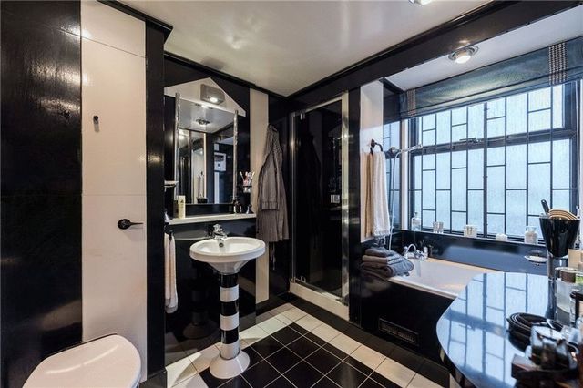  Image of 3 bedroom Detached house for sale in Quickswood London NW3 at Quickswood Primrose Hill Camden, NW3 3SA