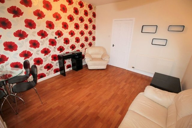  Image of 1 bedroom Flat to rent in Raeburn Place Aberdeen AB25 at Rosemount Aberdeen Aberdeen, AB25 1PQ