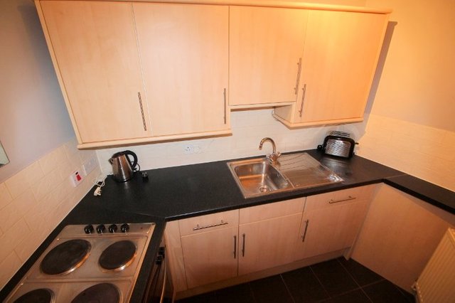  Image of 1 bedroom Flat to rent in Raeburn Place Aberdeen AB25 at Rosemount Aberdeen Aberdeen, AB25 1PQ