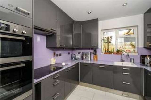  Image of 4 bedroom Terraced house for sale in Ravensbury Terrace London SW18 at London  Earlsfield, SW18 4RL
