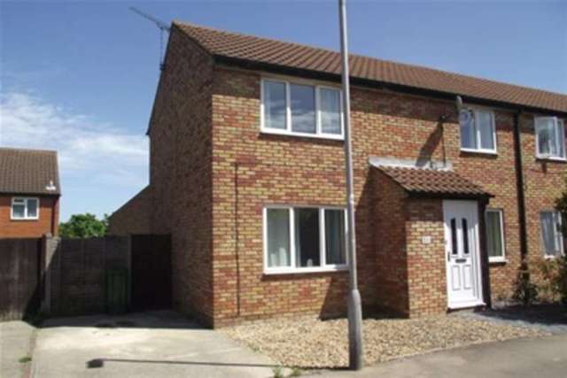  Image of 2 bedroom Detached house to rent in Tendring Avenue Rayleigh SS6 at Rayleigh, SS6 9SB