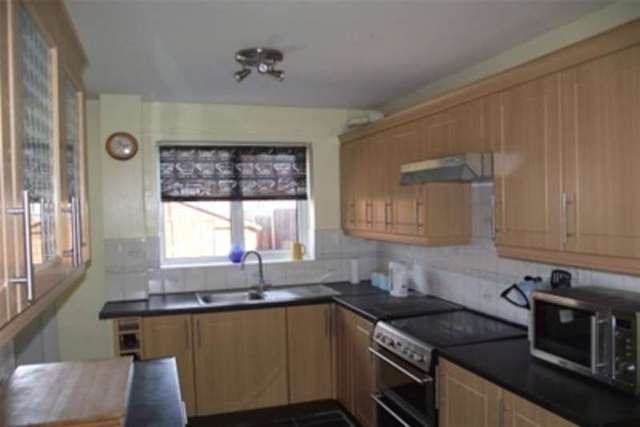  Image of 2 bedroom Detached house to rent in Tendring Avenue Rayleigh SS6 at Rayleigh, SS6 9SB