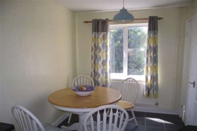  Image of 2 bedroom Detached house to rent in Tendring Avenue Rayleigh SS6 at Rayleigh, SS6 9SB