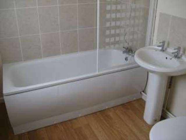  Image of 3 bedroom Detached house to rent in Ladbroke Road Redhill RH1 at Redhill, RH1 1JZ