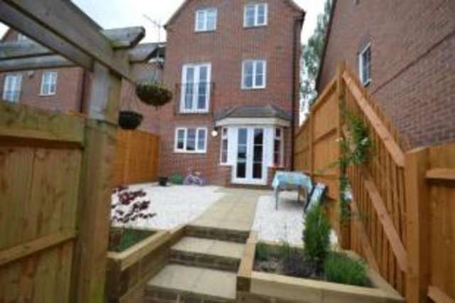  Image of 3 bedroom Town House for sale in Redland Avenue Tunbridge Wells TN4 at Tunbridge Wells Kent Rusthall, TN4 8AJ