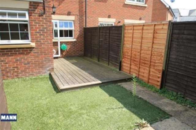  Image of 3 bedroom Terraced house to rent in Reed Court Greenhithe DA9 at Greenhithe, DA9 9FT